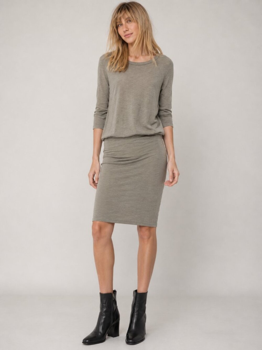 JAMES PERSE Crepe Jersey Quarter Sleeve Dress Tan Size 3 (M/L)